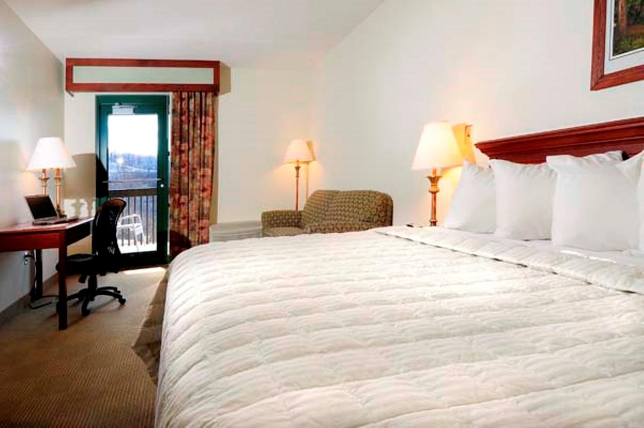 Chief Logan Lodge Hotel & Conference Room photo